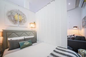THE TWIN Apartments