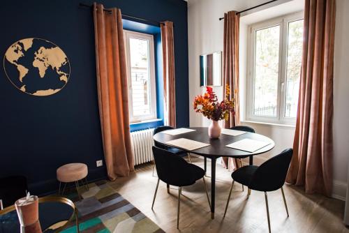 Théâtre Sinne Luxury Apartement