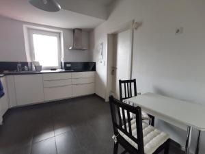 Tolles Möbliertes Zimmer in WG Haus in Ulm nähe Uni und Uni-Klinik