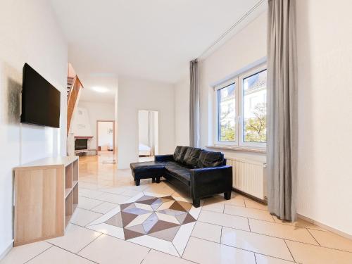Tolstov Apartments - 2 and 4 Room Apartments - 25min Messe DUS