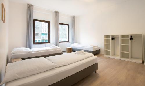 Tolstov Apartments - 4 Room Apartments