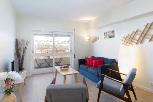 Trendy Bright Flats with Jacuzzi - 5 min Beach