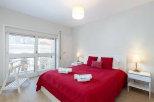 Trendy Bright Flats with Jacuzzi - 5 min Beach