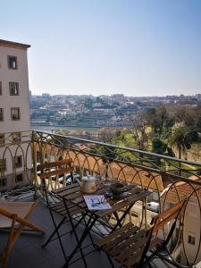 Tripas-Coração, Cordoaria River or Garden View