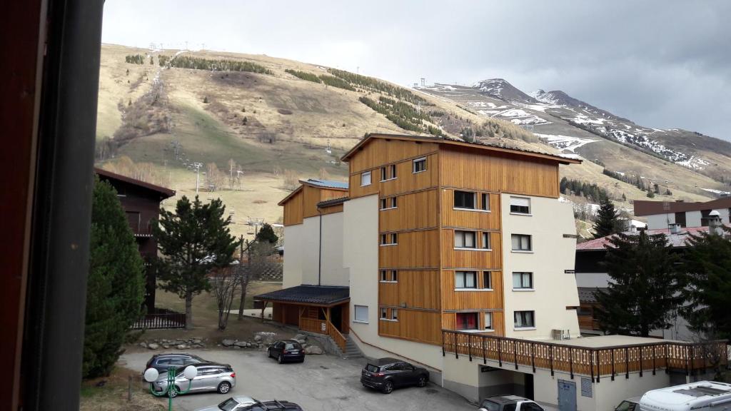 Appartements Vacancéole - Résidence Alpina Lodge 3 Rue de La Claparelle 38860 Les Deux Alpes