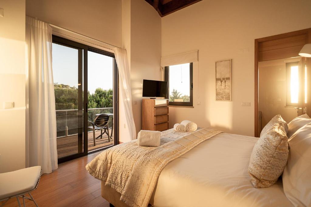 Vale do Lobo Apartment with Private Rooftop Terrace and Jacuzzi Rua da Laranjeira, 677, 8135-000 Vale do Lobo