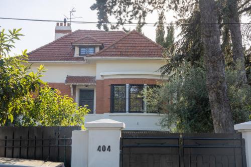 Villa 404 Marseille , Bd Michelet proximité Stade,Chanot,Calanques