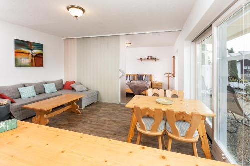 Villa am First