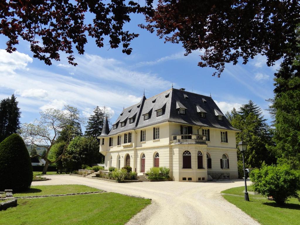 Villa Bagatelle 836 Clos Paule, 38380 Saint-Laurent-du-Pont