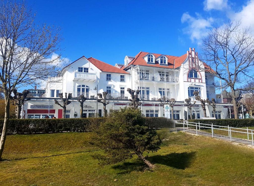 Appartements Villa Bellevue Premium by Rujana Strandpromenade 29 18609 Binz