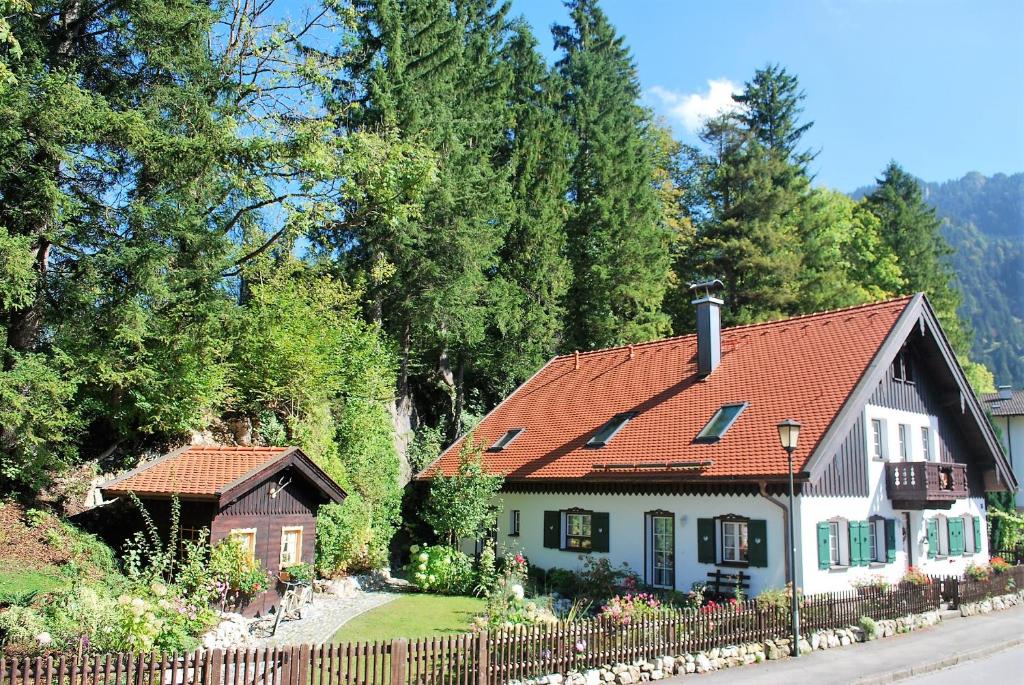 Villa BeLucky 47 Ettaler Straße, 82487 Oberammergau
