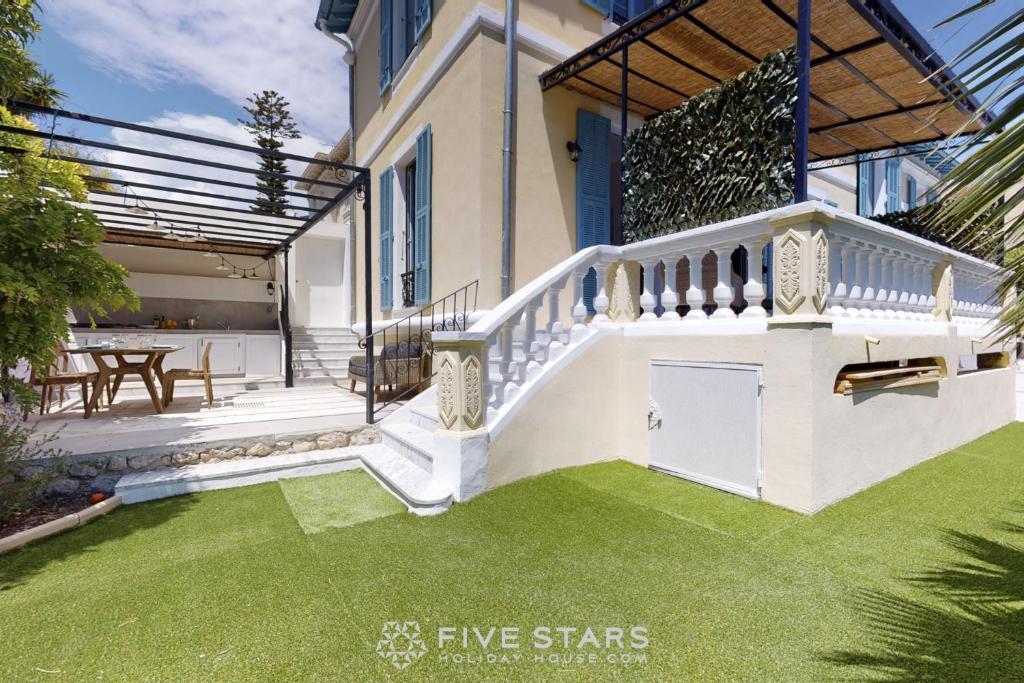 Appartements Villa Capriciosa - Five Stars Holiday House 1 avenue albert 1er, Villa Capriciosa 06310 Beaulieu-sur-Mer