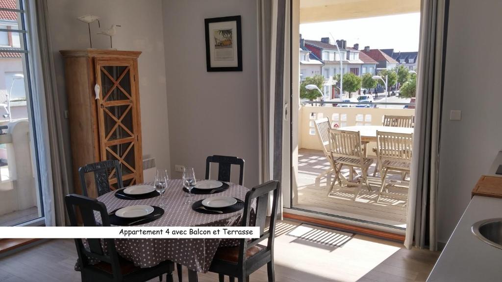 Appartements VILLA CHANTEREINE - apparts à 5 mn de la plage - BAIE DE SOMME 12 rue des oyats 80120 Fort-Mahon-Plage