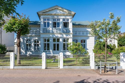 Villa Emanuel mit Meerblick