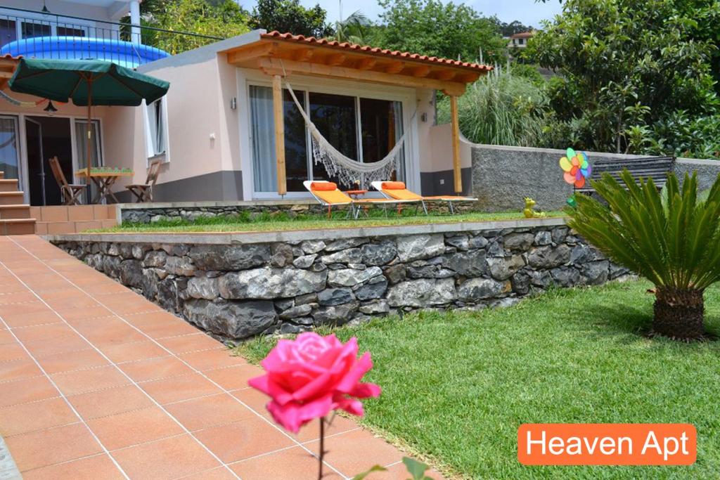 Villa Henriques Caminho Das Voltas 26 A, 9060-329 Funchal