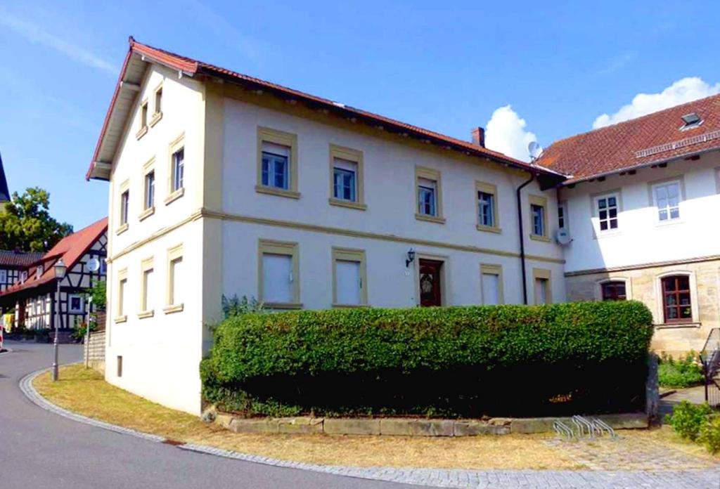 Appartements Villa Merzbach - Wohnen wie im Museum mit Komfort Neubaustraße 1 96190 Untermerzbach