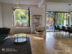 Appartements VILLA SERANDITE maison de famille 2 Place du Château 74000 Annecy Rhône-Alpes