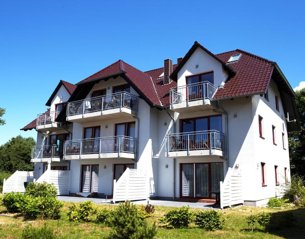 Appartements Villa Wittow Ferienwohnung Wiek - Villa Wittow 18556 Wiek auf Rügen