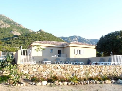 VILLAS MATTEU