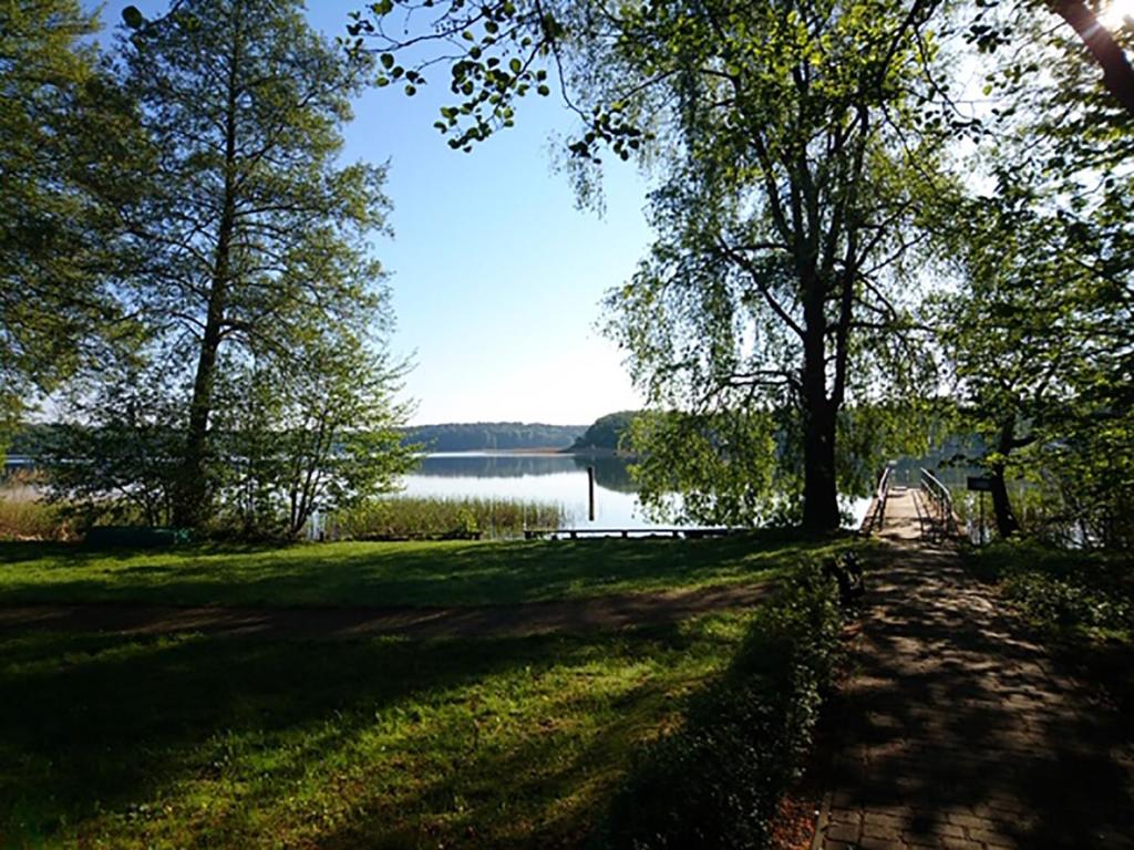 Appartements Waldschenke Stendenitz Übernachten im Wald am See 13 Stendenitz Waldschenke Stendenitz 16827 Neuruppin