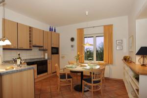 Appartements Wattenblick Zum Kronenberg 14/14a 25761 Warwerort Schleswig-Holstein