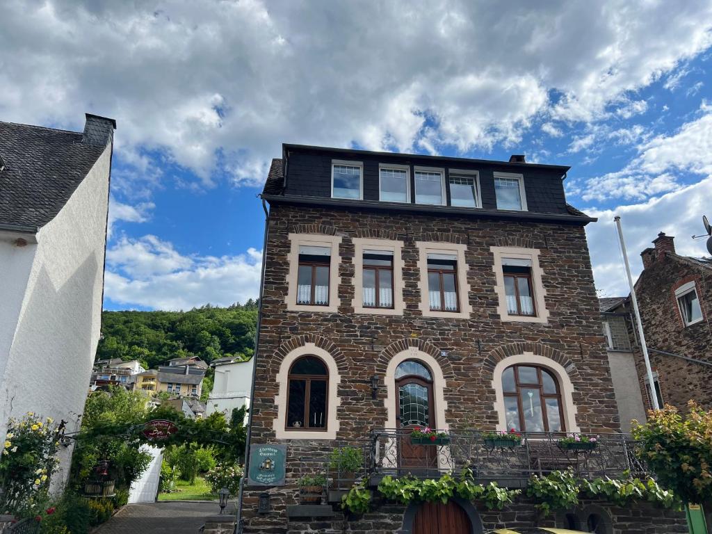 Weingut Gästehaus Bach 30 Im Brühl, 56812 Cochem