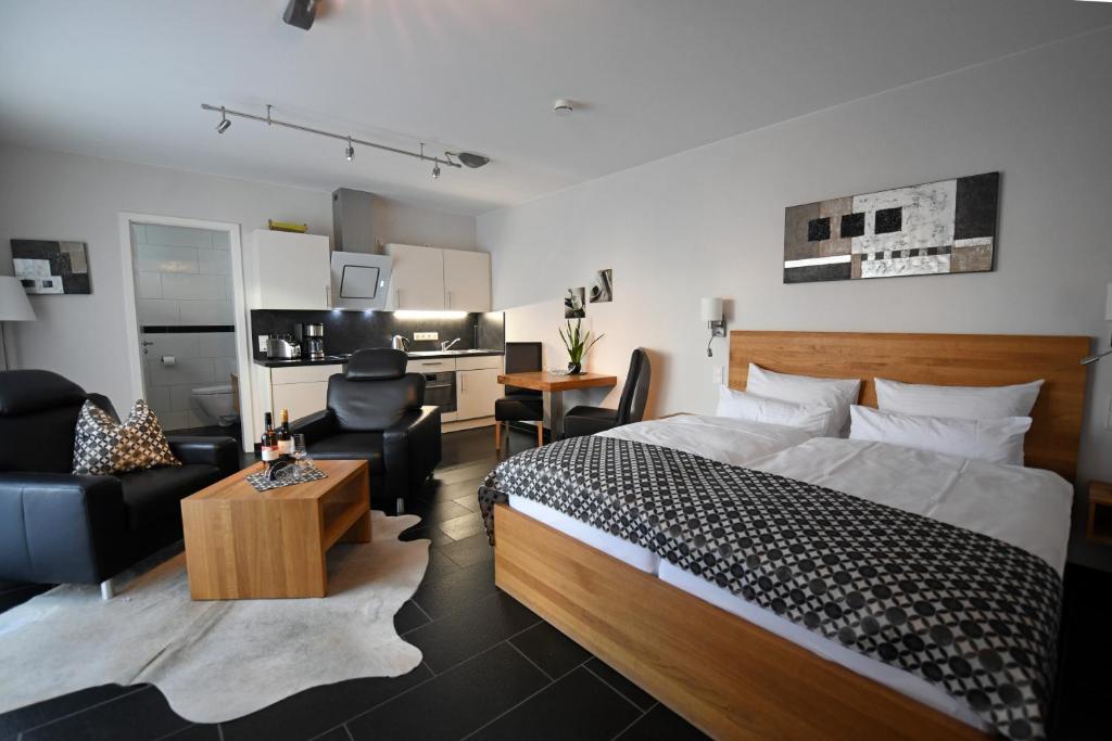 Appartements Weingut Heinen Bachstraße 10 54340 Longuich