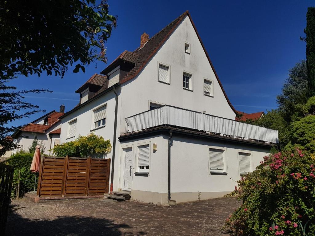 Appartements Weingut Knauer 1 Kühngasse 97337 Dettelbach