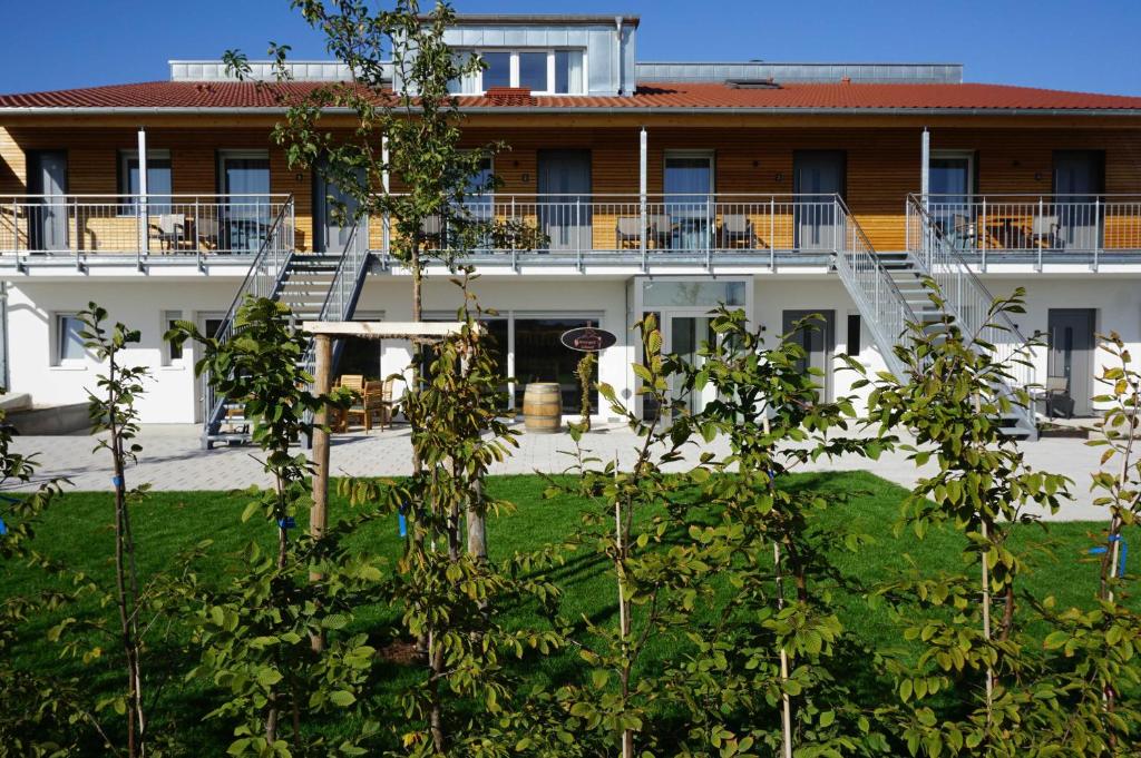 Weingut Schaaf Rotenberg 9, 74348 Lauffen am Neckar