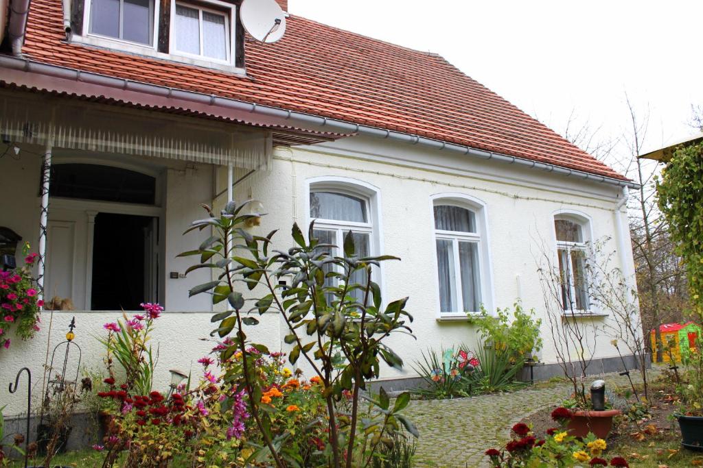 Wellness-Suiten Neuburxdorf An der Hauptstraße 9, 04931 Neuburxdorf