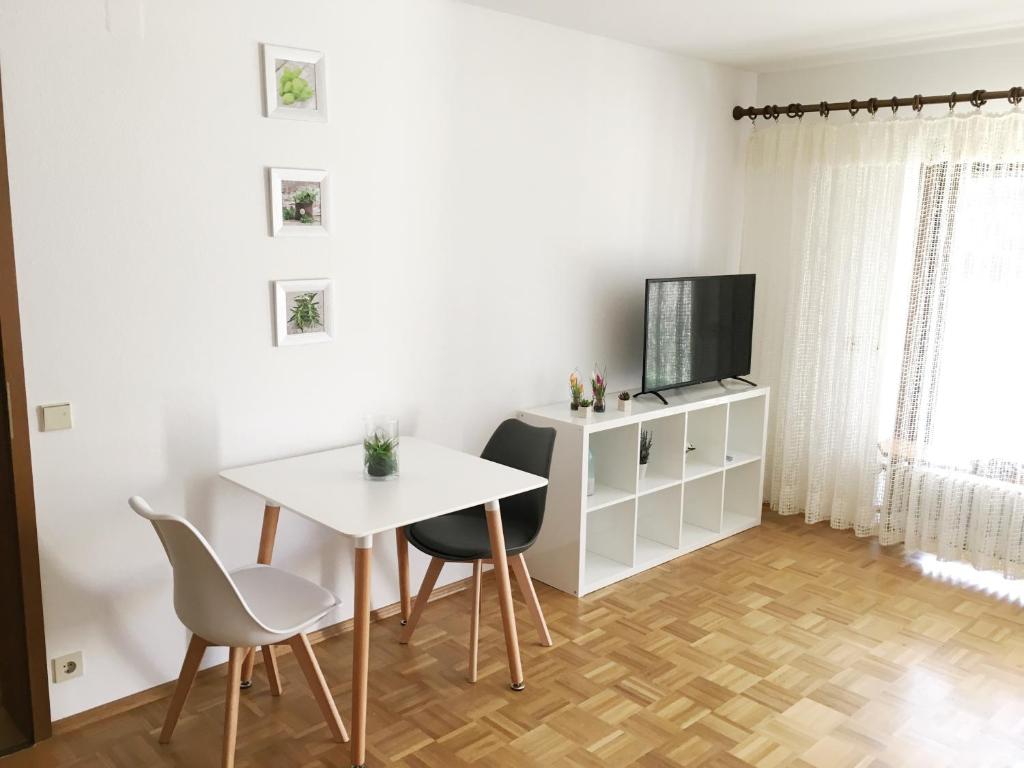 Appartements Weststadt Apartment Sonnenhalde 3 76532 Baden-Baden