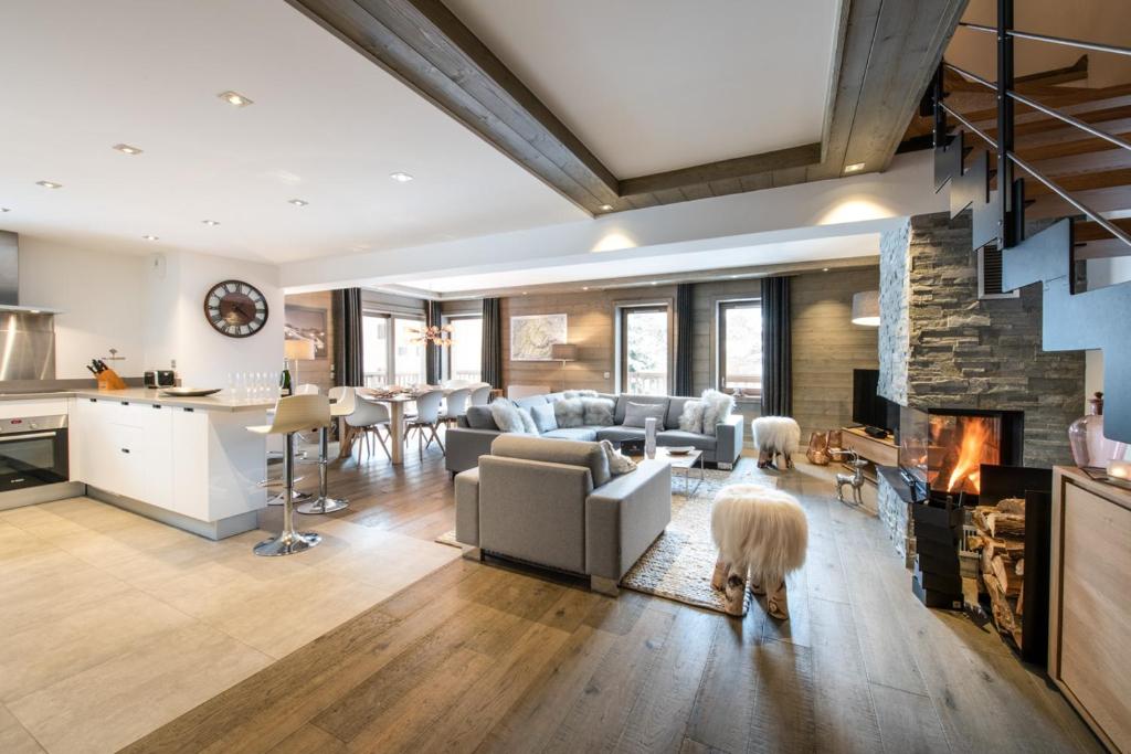 Whistler Lodge by Alpine Residences 94 Rue Notre Dame des Neiges, 73120 Courchevel