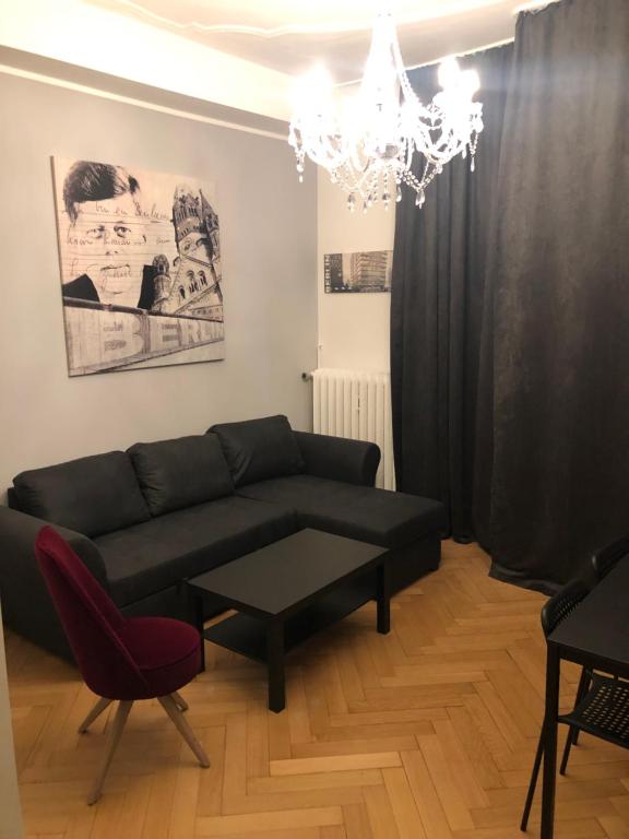 Appartements WM- Touristik- Berlin 34 Friedrichsruher Straße eg 14193 Berlin