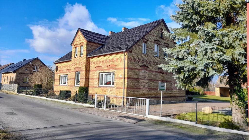 Zimmervermietung Lehmann 17 Dorfstraße, 02953 Kromlau