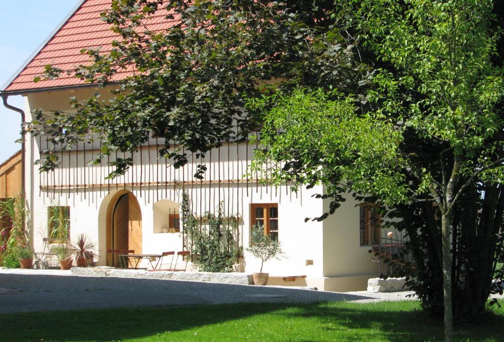 Zuhäusl am Chiemsee Appartements Gstadter Str. 17 / 19, 83254 Breitbrunn am Chiemsee