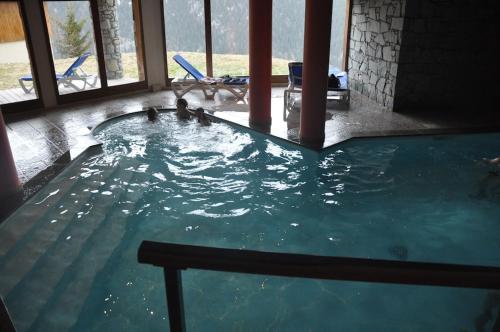 Appartement Appartment Peisey Les Arcs 6-8 pers comfort cosy pool sauna 50 meter from piste Résidence l'Arollaie Peisey-Nancroix