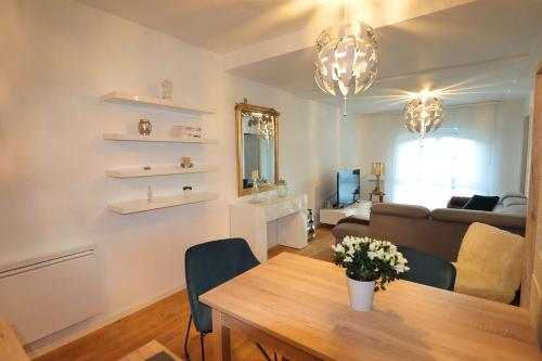 Appartement Appt. Chic et Cosy Hyper Centre Historique/Tribunal 12 Place du Grand Martroy Pontoise