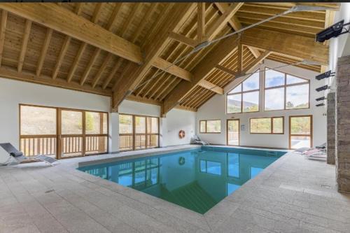 Appartement Appt Le Hameau Des Rennes 4 étoiles Pieds des pistes Piscine Intérieure Extérieure Route Du Col De Vars Fontbonne B32 Vars