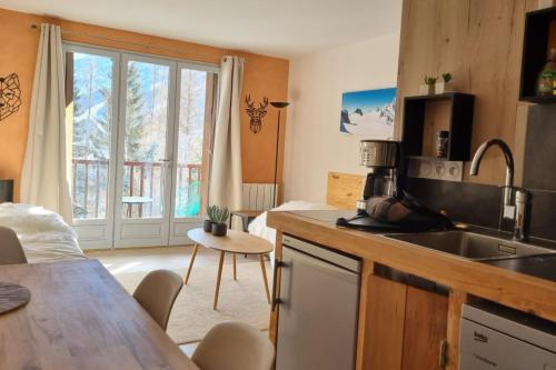 Appartement Apt With Terrace In Serre Barbin Pré Denier Le Monêtier-les-Bains