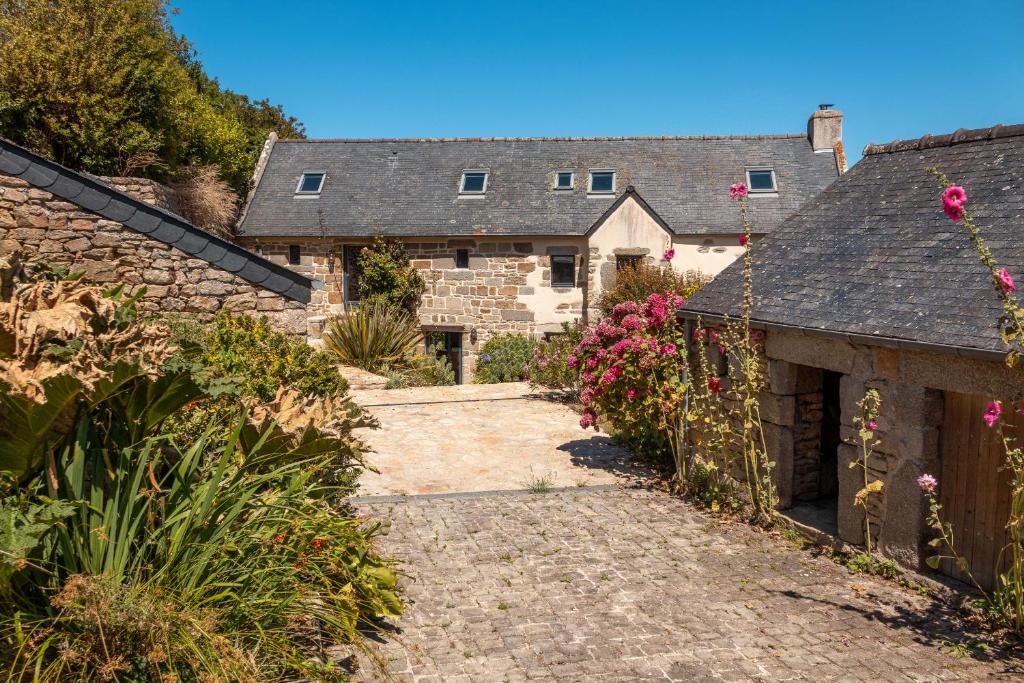 Maison de vacances AR MILIN - Magnifique moulin les pieds dans l'eau 3 chemin du moulin, 29840 Landunvez