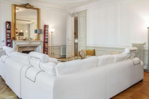 Appartement Arc de Triomphe - Luxury with a Sense of Home 38 Avenue de Wagram Paris