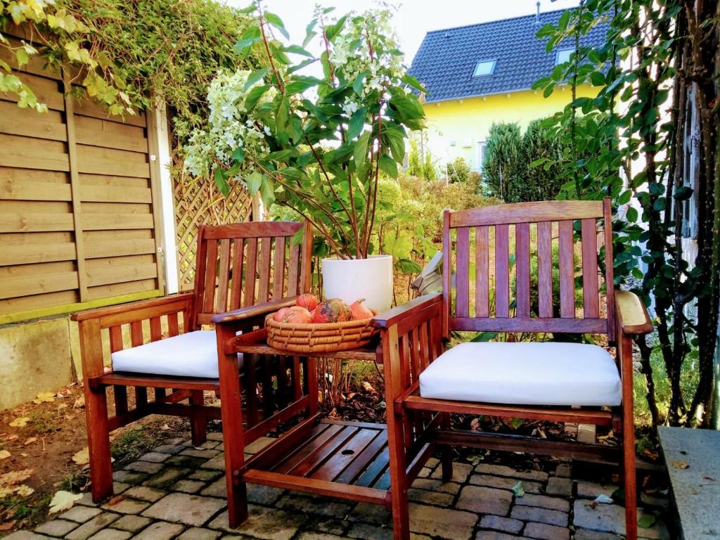 Appart'hôtel Art & Nature Apartments in der Nähe FFM-Messe Dortelweilerstrasse 29 EG, 61118 Bad Vilbel