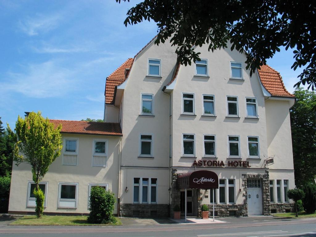 Hôtel Astoria Hotel Mülheimer Straße 72, 40878 Ratingen