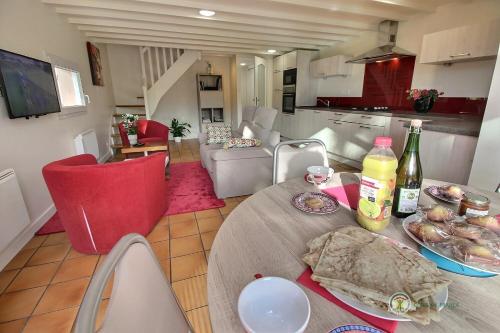 Maison de vacances at the gite du bois damore in a quiet area 25km from the city - from the sea 07 Route du Castel Plourivo