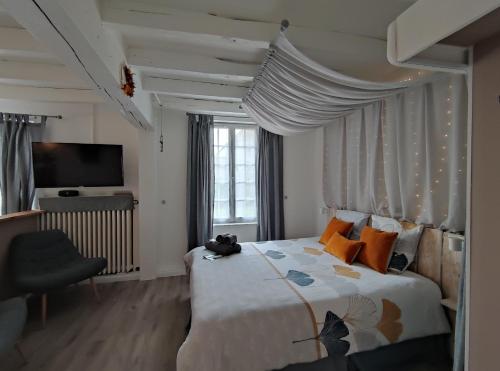 B&B / Chambre d'hôtes Atelier des sens 89 3 Rue des Ramoneds Évry