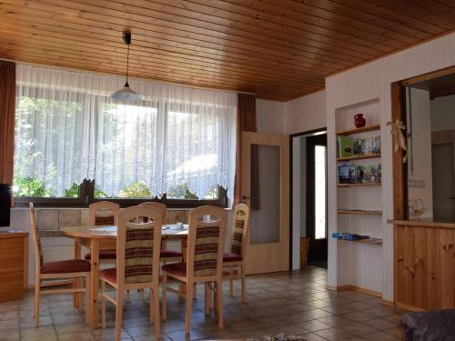 Maison de vacances Attractive Holiday Home in Rotenburg with Garden  Dankerode
