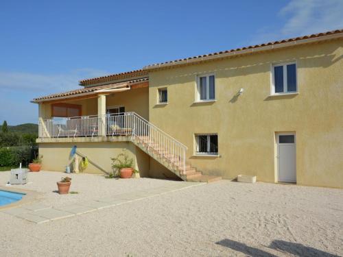 Villa Attractive Villa in Saint Laurent de Carnols with Pool  Cornillon