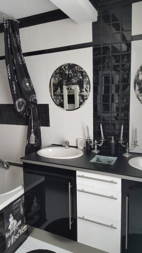 B&B / Chambre d'hôtes Au berceau du loup agile 22 Rue de Gambsheim Offendorf