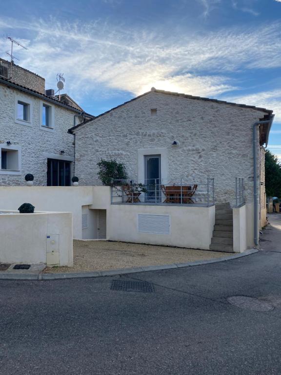 Maison de vacances Au bon logis Luberon 50m2 152 Chemin du Logis Neuf, 84460 Cheval-Blanc