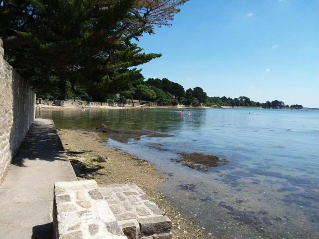 B&B / Chambre d'hôtes Au Bord du Golfe du Morbihan 33 Rue de Kerbilouet, 56610 Arradon